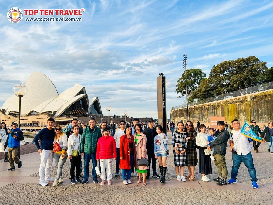 Hình ảnh đoàn Khách Top Ten travel trải nghiệm các hoạt động hấp dẫn tại Úc